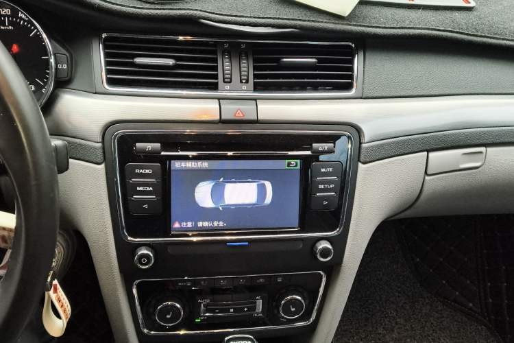 Used Skoda Superb 2013 1.8TSI Automatic Yashi Edition