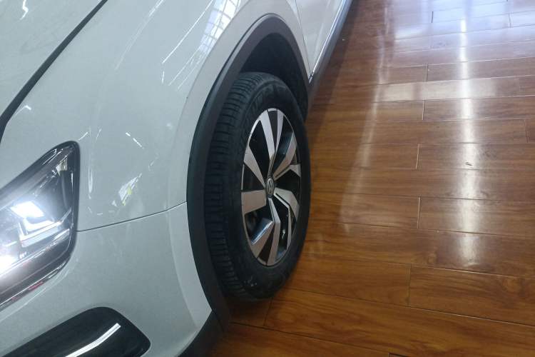 Used Volkswagen Tayron 2019 330TSI Two-Wheel-Drive Luxury Version China V Emission Standard
