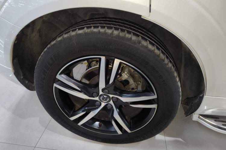 Used Volvo XC60 2019 T5 4x4 Zhiyuan Sport Edition China V Standard
