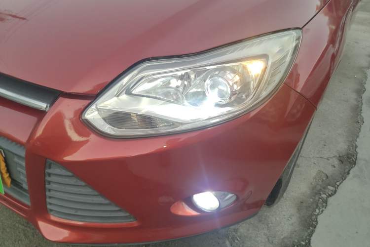 Used Ford Focus 2012 Hatchback 1.6L Automatic Fashion Edition
