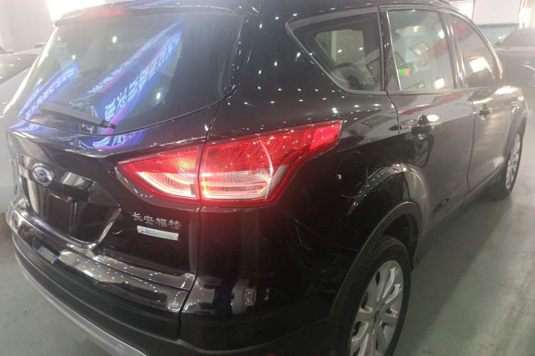 Used Ford Kuga 2015 1.5L GTDi Two-Wheel-Drive Comfort Model
