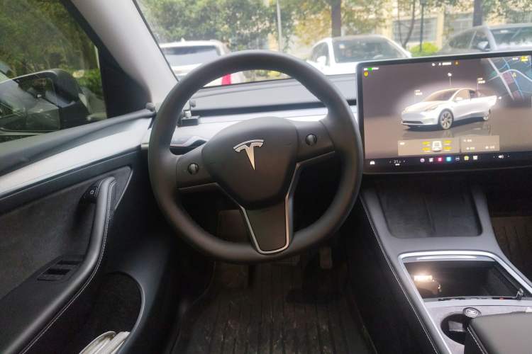 Used Tesla Model Y 2024 Rear-Wheel-Drive Version