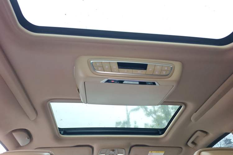 Used Buick GL8 2017 ES 28T Flagship Model China V Standard
