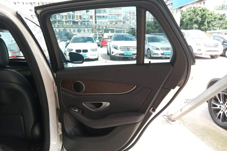 Used Mercedes-Benz GLC 2017 GLC 300 4MATIC Sport Edition