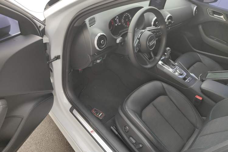 Used Audi A3 2018 30th Anniversary Edition Limousine 35 TFSI Fashion Model