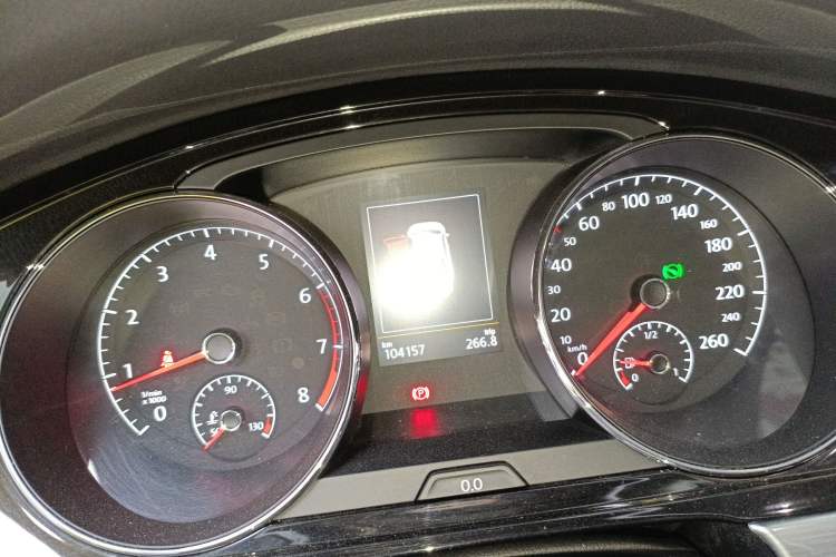 Used Volkswagen Lamando 2015 280TSI DSG Luxury Edition
