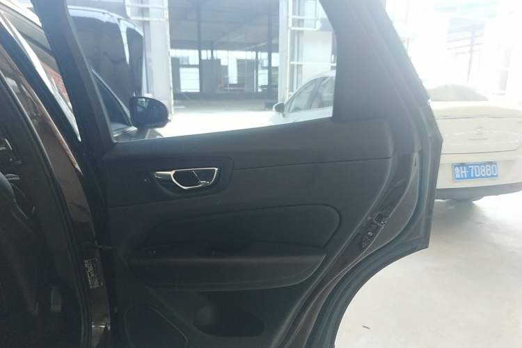 Used Volvo XC60 2018 T5 4x4 Zhiyi Edition
