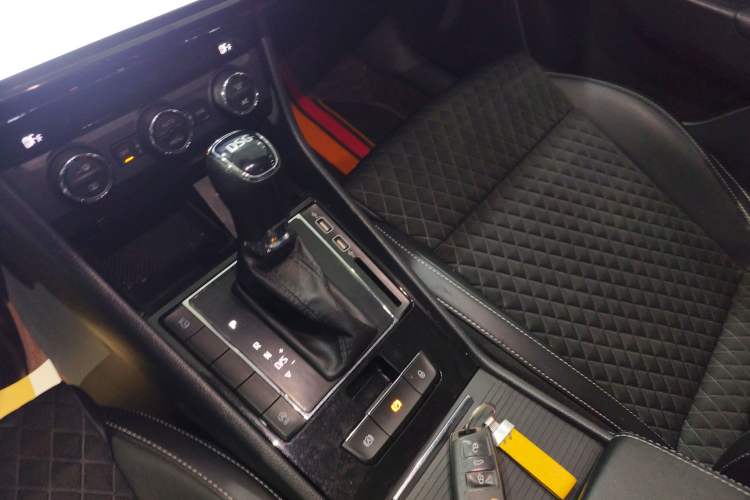 Used Skoda Superb 2018 TSI330 DSG Comfort Edition China VI Standard
