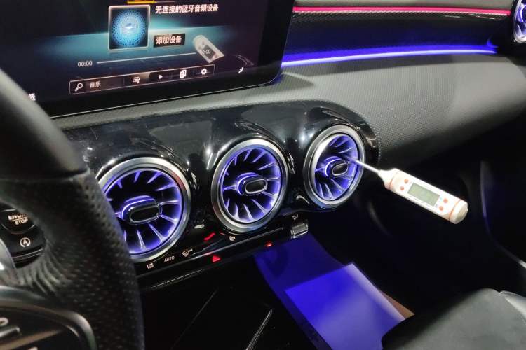 Used Mercedes-Benz A-Class 2022 Revised Version A 200 L Sport Sedan Fashionable Style