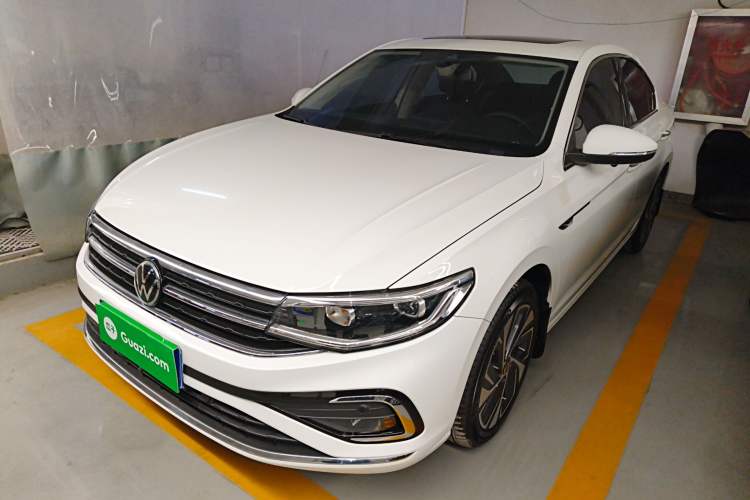 Used Volkswagen Bora 2023 300TSI DSG Prestige Edition