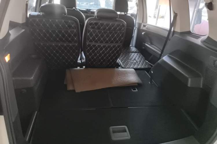 Used Volkswagen Touran 2018 Volkswagen Touran L 280TSI DSG Boundary Edition 7 Seats China V Emission Standard
