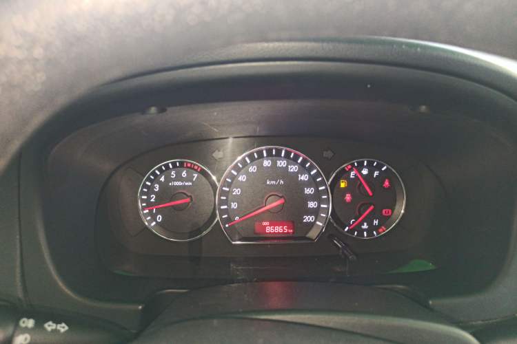 Used Changan Alsvin V3 2012 1.3L Manual Luxury Version China IV Standard