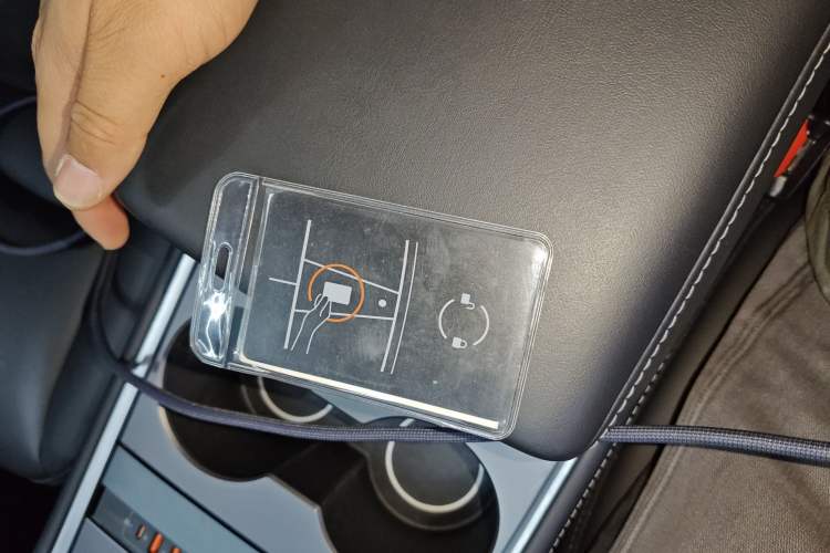 Used Tesla Model Y 2021 Long-Range All-Wheel-Drive Version 3D7
