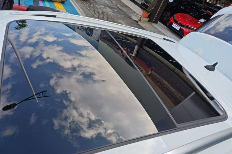 Used Volkswagen T-ROC 2021 280TSI DSG Two-Wheel Drive Comfort Connect Edition
