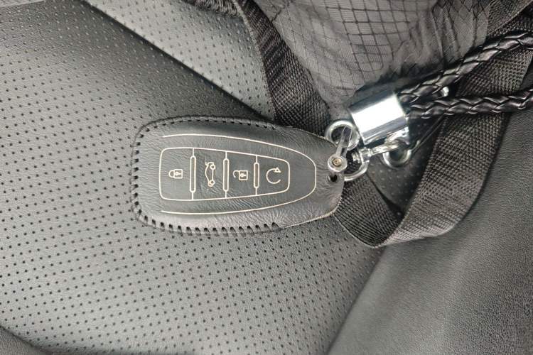 Used Geely Auto Emgrand 2019 Leading Edition 1.5L CVT Upward Asian Games Edition China VI
