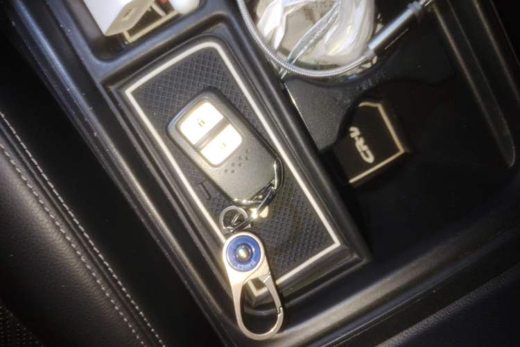 Used Honda CR-V 2015 2.4L two-wheel drive luxury version
