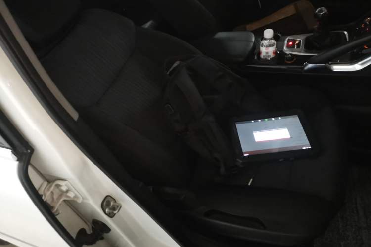 Used Peugeot 3008 2013 2.0L Manual Classic Edition
