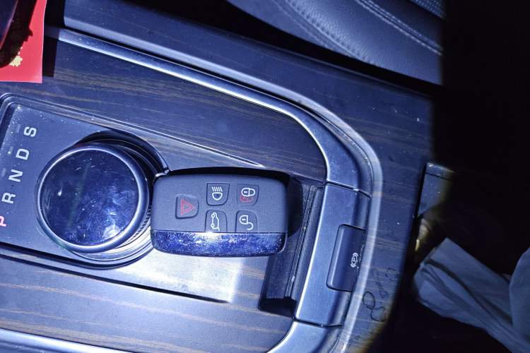 Used Land Rover Discovery Sport 2018 240 PS SE Version
