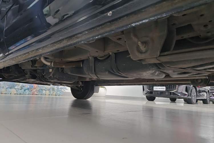 Used Ford Transit 2019 2.0T Diesel Multi-Purpose Commercial Vehicle Short Wheelbase Low Roof 6-Seater China VI Standard
