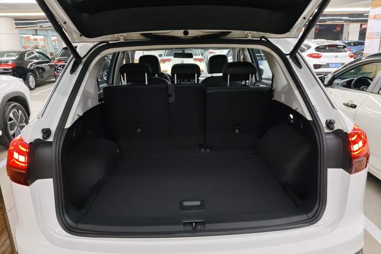 Used Volkswagen Tayron 2019 330TSI Two-Wheel-Drive Luxury Version China V Emission Standard
