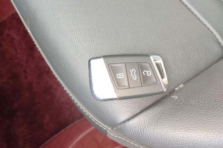 Used Volkswagen Passat 2019 330TSI Elite Edition China VI
