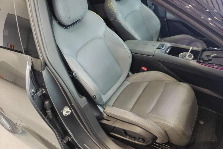 Used Lynk & Co 08 EM-P 2023 220km All-Wheel-Drive Performance Halo