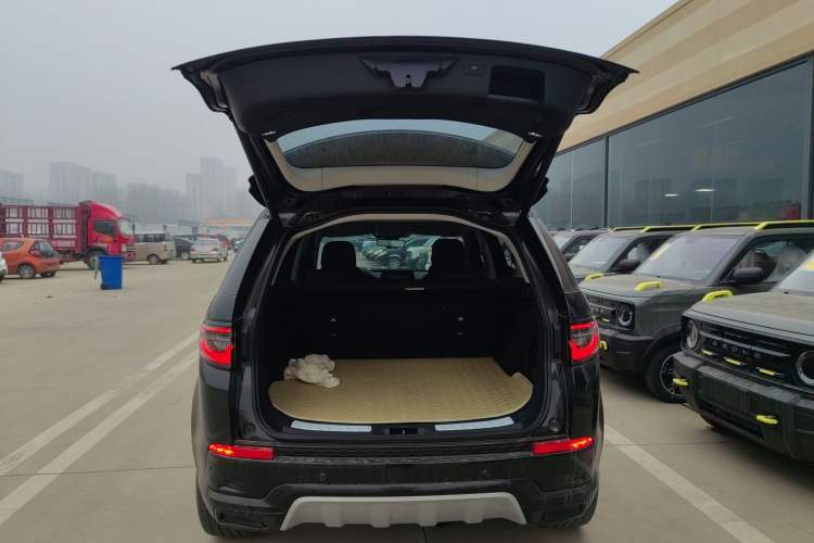 Used Land Rover Discovery Sport 2024 Luxury Custom Edition