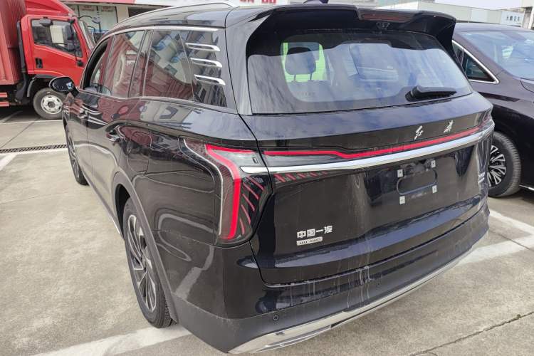 Used Hongqi HS7 PHEV 2024 2.0T PHEV Four-Wheel Drive Flagship Edition 7 Seats