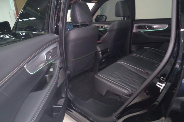 Used GAC Trumpchi GS8 2022 Linghang Series 2.0 TGDI Two-Wheel-Drive Luxury Smart Connectivity Version (7 Seats)
