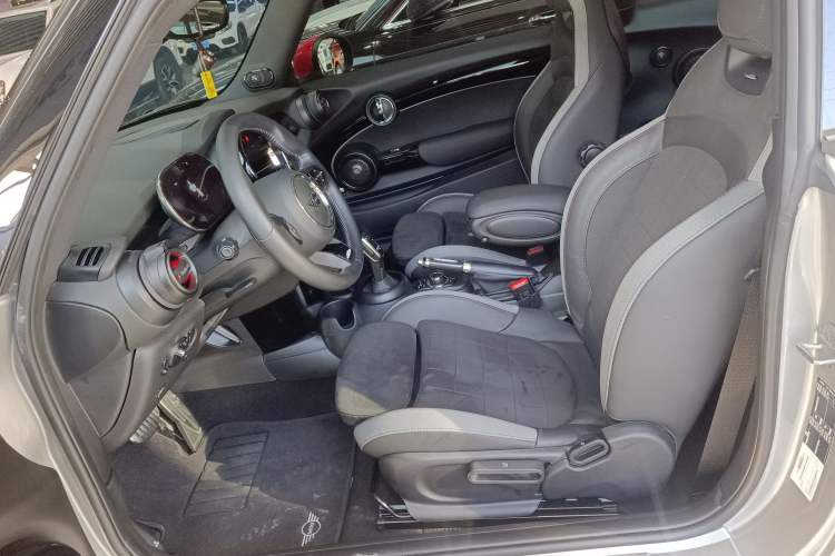 Used  MINI 2023 Updated 2.0T COOPER S Racing Driver
