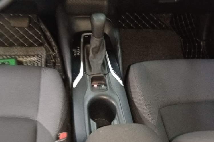 Used Toyota Levin 2021 185T CVT Luxury Edition
