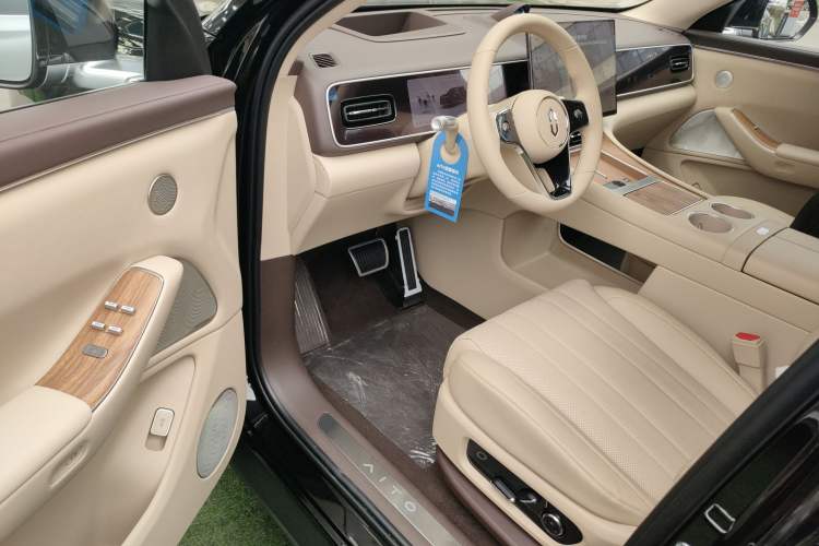 Used Hima AITO M7 2026 Model Pure Electric Max Long Range 5-Seater Version
