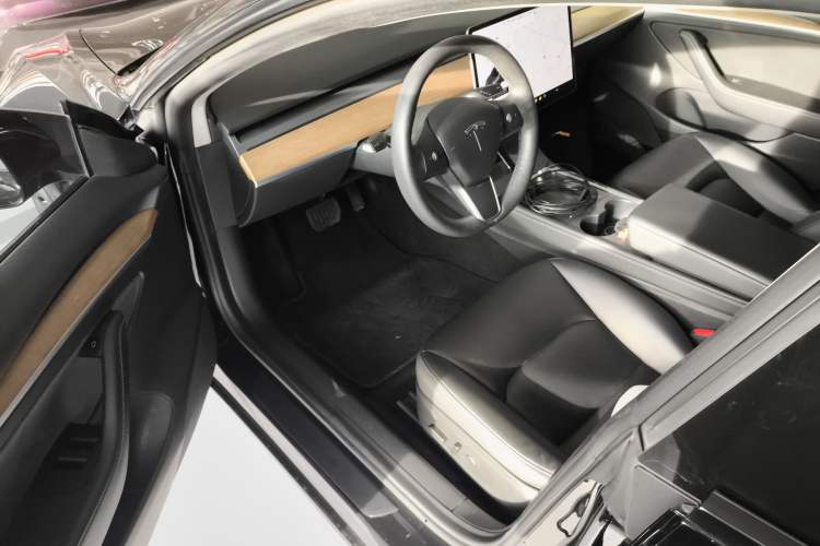 Used Tesla Model 3 2021 Standard Range Rear-Drive Upgraded Version
