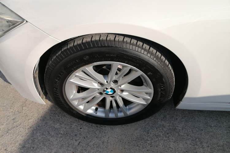 Used BMW 3 Series 2014 320Li Fashion Model