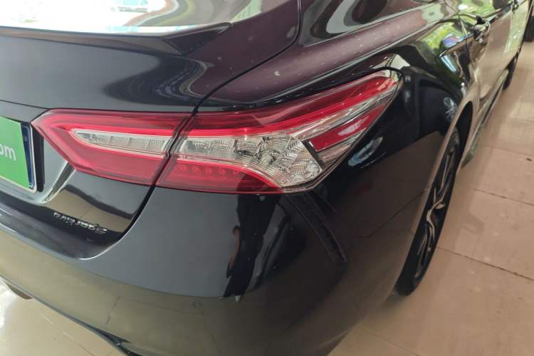 Used Toyota Camry 2021 2.0S FENGSHANG Edition
