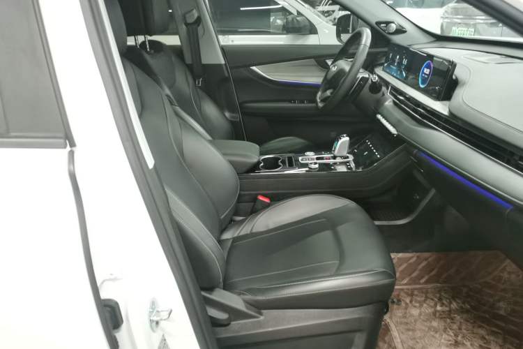 Used Chery Tiggo 8 PLUS 2022 290TGDI DCT Haoting Edition