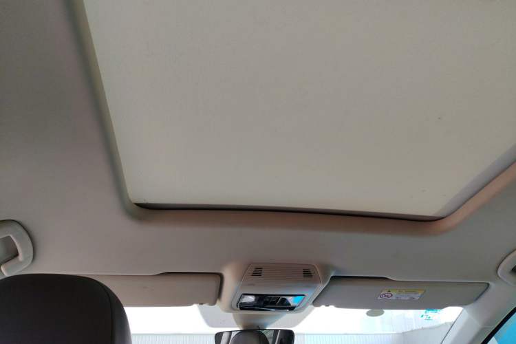 Used Volkswagen Viloran 2024 330TSI Luxury Edition
