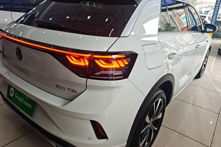 Used Volkswagen T-ROC 2023 300TSI DSG Two-Wheel-Drive Chen Guang Edition