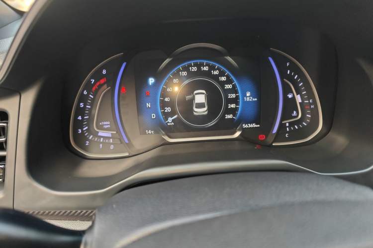 Used Hyundai Elantra 2019 1.4T Dual-Clutch Xuan Dong · Dynamic Model
