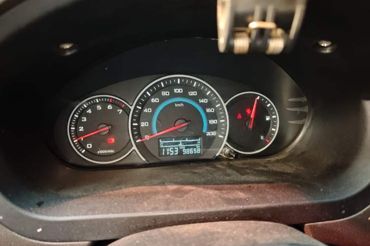 Used Wuling Rongguang V 2018 1.5L Standard Version
