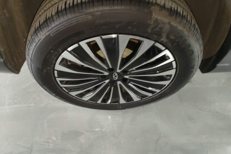 Used Chery Tiggo 8 PLUS C-DM 2025 1.5T 116 km Prestige Version 5 Seats