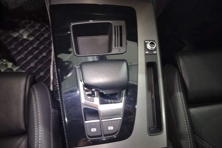 Used Audi Q5L 2022 Updated 40T Luxury Dynamic Edition
