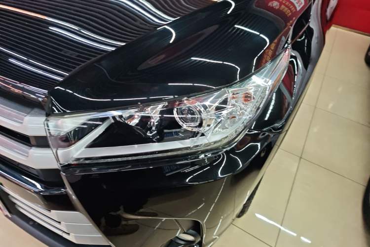 Used Toyota Highlander 2018 2.0T Four-Wheel Drive Elite Edition 7 Seats China VI Standard
