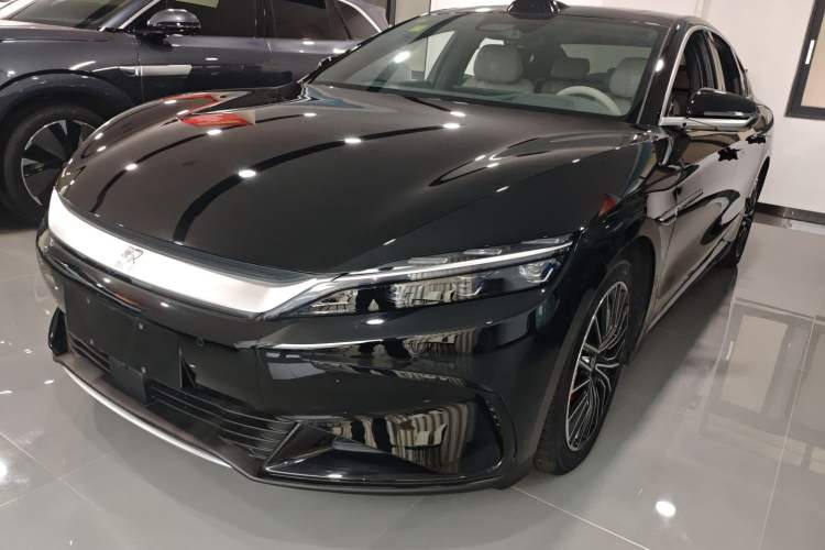 Used BYD Han 2025 EV with 701 km of Laser Radar-Enabled Intelligent Driving
