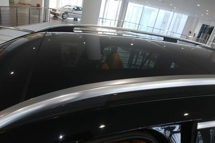 Used Mercedes-Benz GLC 2023 GLC 300 L 4MATIC Dynamic Edition 5-seater
