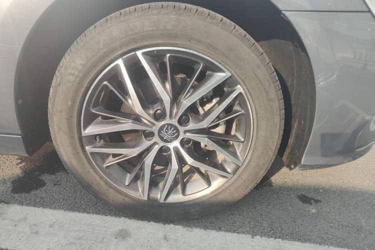 Used BYD Qin PLUS 2021 DM-i 120KM Prestige Model
