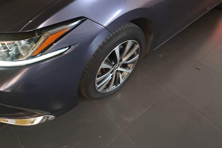 Used Lexus ES 2020 200 Excellence Edition
