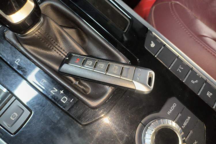 Used Wey VV7 2017 2.0T Flagship Edition
