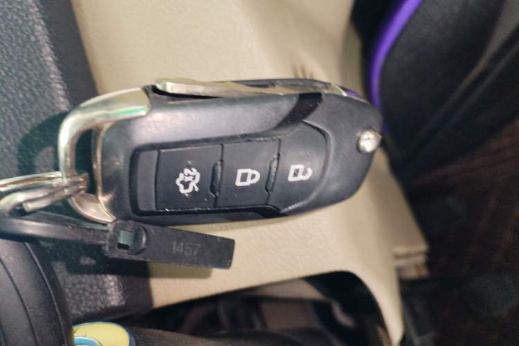 Used Ford Escort 2015 1.5L Manual Comfort Model
