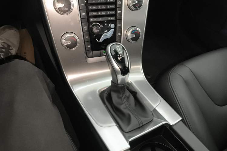 Used Volvo S60 2017 S60L T3 Smart Upgrade Edition
